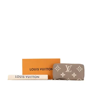 Beige Louis Vuitton Monogram Giant Empreinte Zippy Wallet